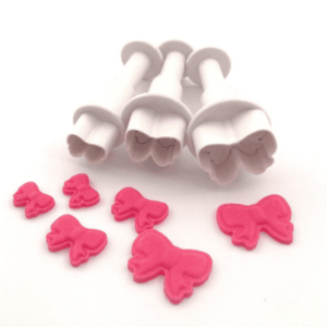 Set 3 cortadores con expulsor Lazos mini  Dekofee